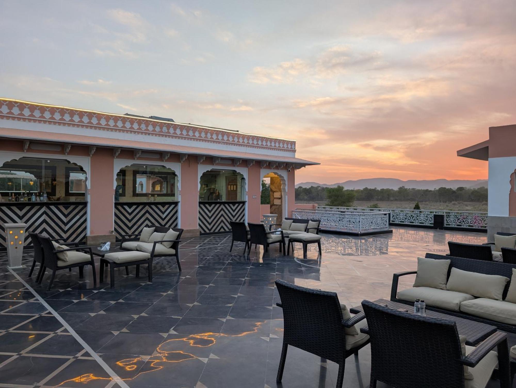 Buena Vista Luxury Garden Spa Resort Jaipur Extérieur photo